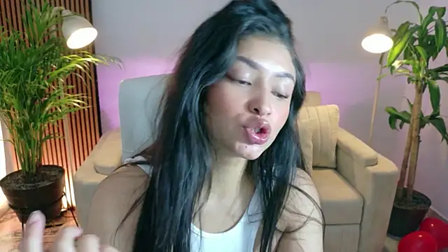 Snapshot of victoria___moon chatting on February 18, 2026, 1:29 pm victoria moon online show from February 18, 2026, 1:29 pm