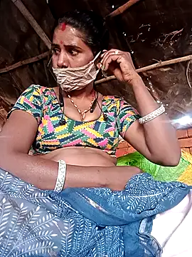 Snapshot of Krishna_hote chatting on December 17, 2025, 9:26 am Krishna hote online show from December 17, 2025, 9:26 am