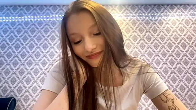 Cleonoth2o online show from December 5, 2025, 6:37 pm