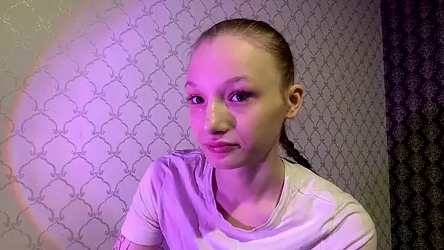 Cleonoth2o online show from March 13, 2026, 6:47 pm