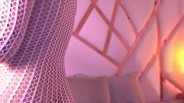 Sophie-velvet online show from June 9, 2026, 7:47 pm