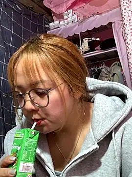 Samsam-006 online show from January 9, 2026, 4:37 am