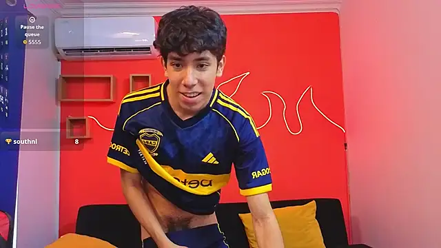 Neo Twink online show from February 25, 2026, 7:12 pm