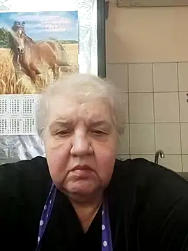 HapinessLovee online show from January 12, 2026, 8:52 am