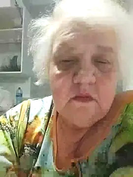 HapinessLovee online show from April 14, 2026, 7:53 pm