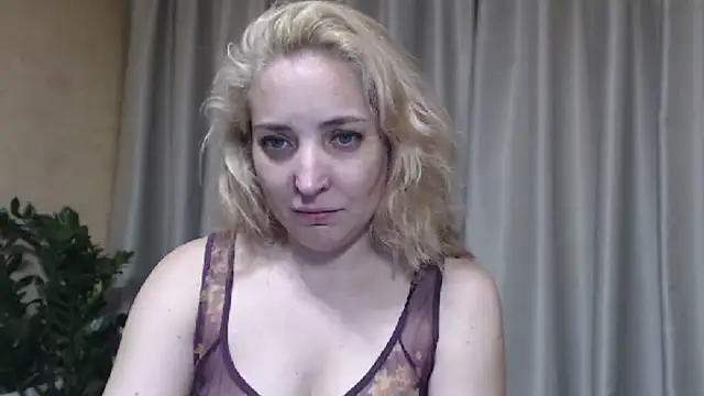 sweetpussy online show from June 9, 2026, 3:56 pm