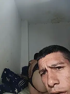 valenpaisita2123 online show from February 20, 2026, 10:43 pm