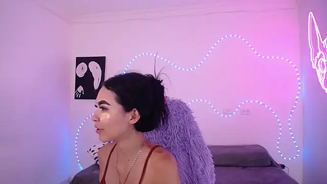 Sofia tgn online show from April 9, 2026, 6:13 pm