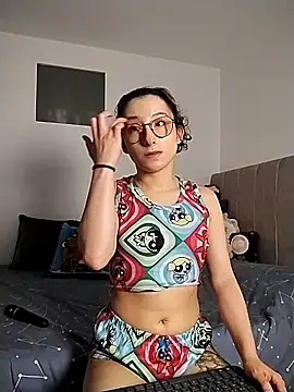 Snapshot of little__ammy chatting on December 21, 2025, 3:13 am little ammy online show from December 21, 2025, 3:13 am