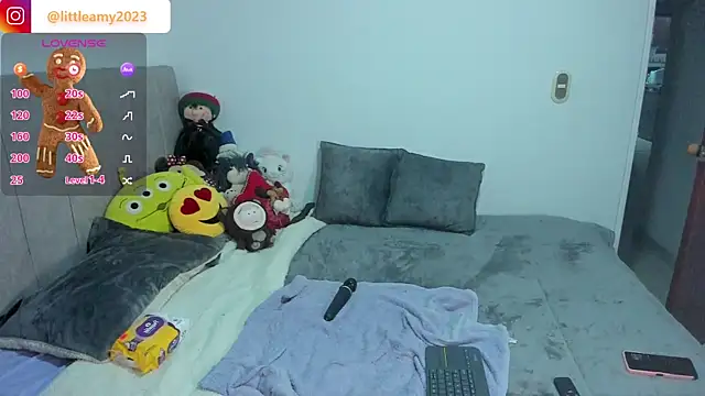 Snapshot of little__ammy chatting on January 6, 2026, 2:59 am little ammy online show from January 6, 2026, 2:59 am