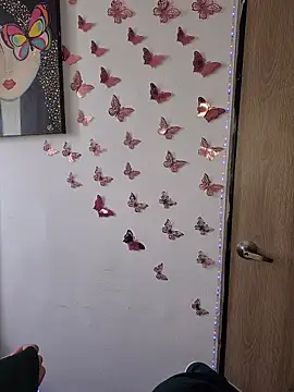 SabrinaLu  online show from February 11, 2026, 7:41 pm