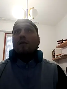 Snapshot of barbone15 chatting on February 19, 2026, 9:49 am barbone15 online show from February 19, 2026, 9:49 am