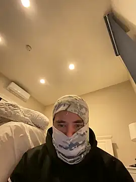 phantom898983 online show from April 3, 2026, 8:01 am