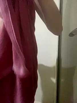 laysfregd2025 online show from January 13, 2026, 4:07 am