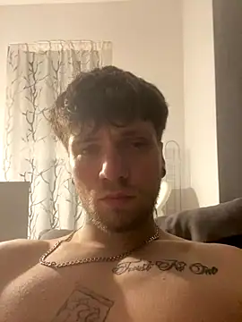 squty online show from December 18, 2025, 11:22 pm