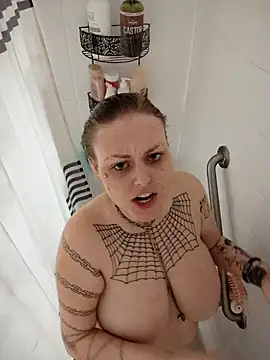 SpiderRose online show from February 23, 2026, 5:21 pm