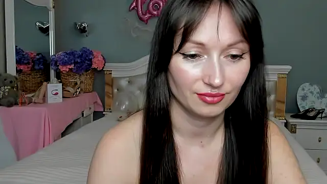 RosiAlina online show from April 6, 2026, 7:31 am