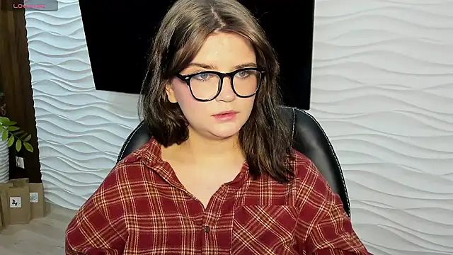 LanaTreades online show from January 12, 2026, 1:05 pm