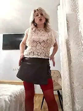 AhlyssaLove1155 online show from January 18, 2026, 8:45 pm