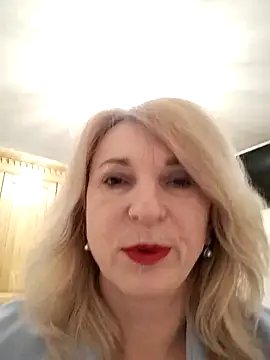 AhlyssaLove1155 online show from February 6, 2026, 6:00 pm