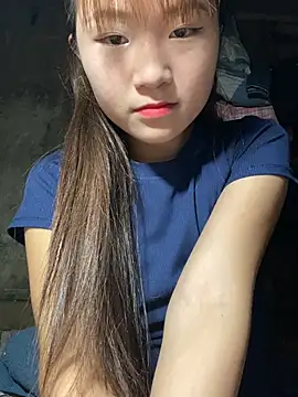 hinata-xx online show from March 28, 2026, 4:23 am