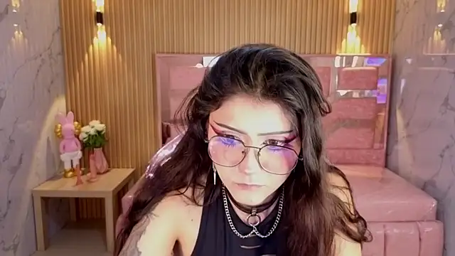 miss devil s online show from January 8, 2026, 3:09 am