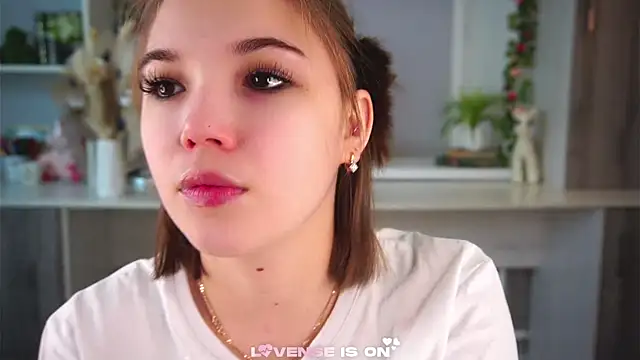 SolBurri online show from December 22, 2025, 1:13 am