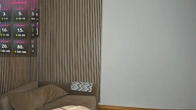 DesireeMillison online show from January 15, 2026, 7:35 am