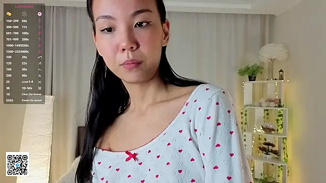 FreedaKulow online show from February 18, 2026, 7:10 pm