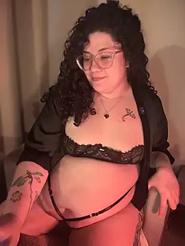 VanesssaMilf  online show from December 23, 2025, 1:14 am