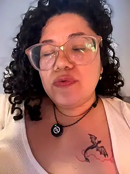 VanesssaMilf  online show from February 5, 2026, 1:05 pm