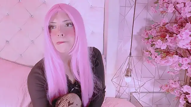 Snapshot of NamiMoon1 chatting on February 10, 2026, 1:15 pm NamiMoon1 online show from February 10, 2026, 1:15 pm