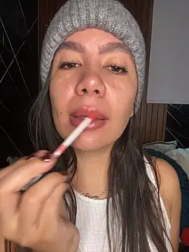 ValentinaEliot online show from April 1, 2026, 12:28 pm