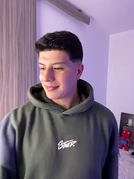 Goldenknight33 online show from December 16, 2025, 2:44 pm