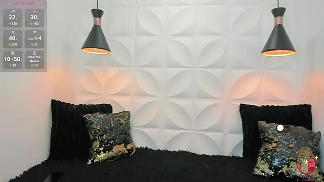 valeriecute18 online show from February 24, 2026, 7:12 pm