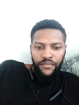 Bbymeeeo online show from May 8, 2026, 11:48 am