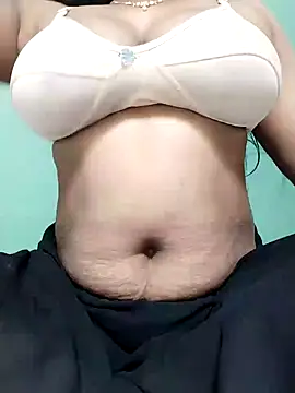 Uma-2 online show from December 22, 2025, 4:31 am