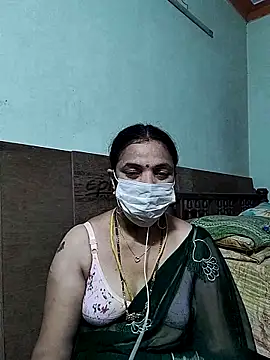 Snapshot of bhavyasri_55 chatting on February 18, 2026, 12:39 am bhavyasri 55 online show from February 18, 2026, 12:39 am