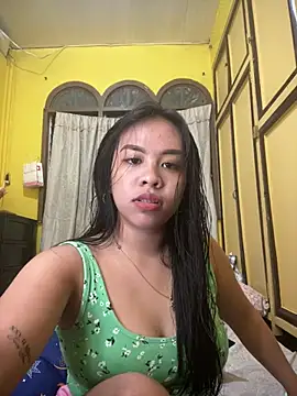 Lovely apple19 online show from February 18, 2026, 10:44 am