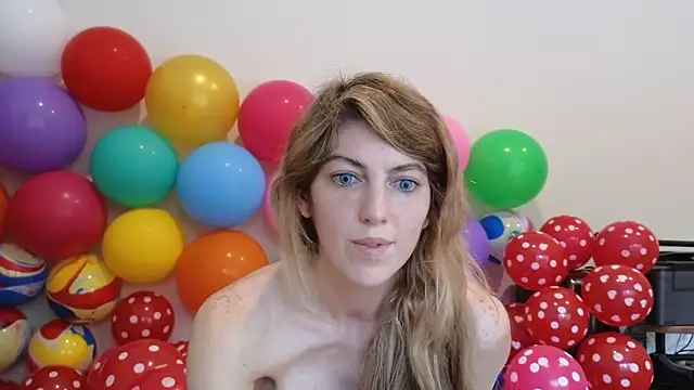 Snapshot of CelestialRuby chatting on January 12, 2026, 8:36 pm CelestialRuby online show from January 12, 2026, 8:36 pm