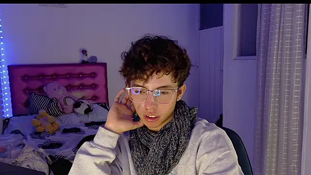 Dani Dancer online show from April 14, 2026, 1:55 am