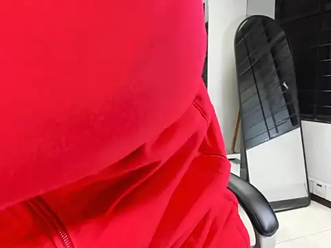 IssysLeBlanc online show from January 12, 2026, 4:29 am