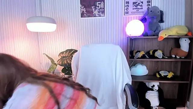 Snapshot of simone_sky chatting on January 8, 2026, 8:22 pm simone sky online show from January 8, 2026, 8:22 pm