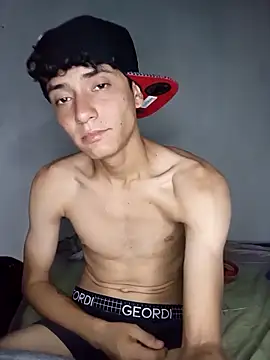 maikel23grande online show from December 22, 2025, 6:49 pm