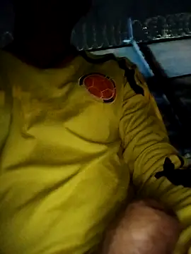 Snapshot of Andreskelly chatting on February 25, 2026, 12:42 am Andreskelly online show from February 25, 2026, 12:42 am