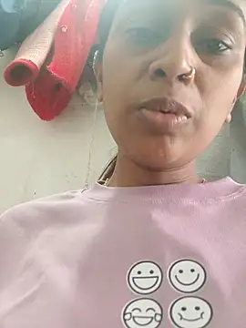 nehakapoor89 online show from December 15, 2025, 8:07 am