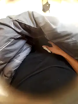 Snapshot of Shank599 chatting on February 14, 2026, 6:43 am Shank599 online show from February 14, 2026, 6:43 am