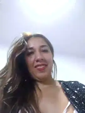 sammymomz02 online show from January 11, 2026, 2:05 am