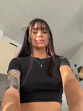 SeleneVaughan online show from June 14, 2026, 10:23 pm