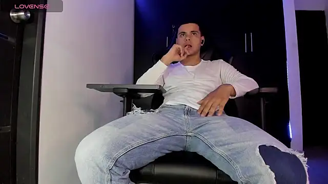 Liam Mateo online show from March 24, 2026, 12:37 am